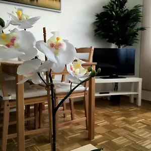 Arcaden Apartment